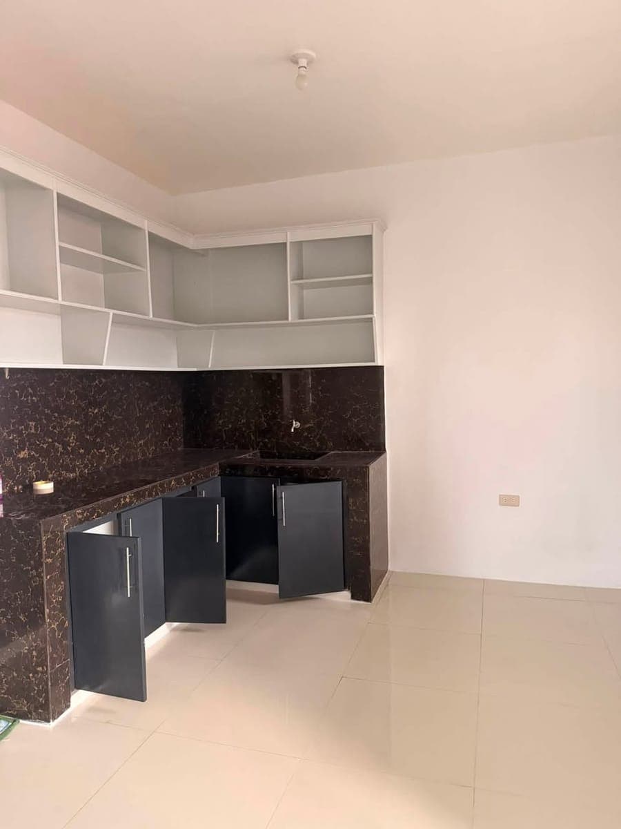 2 bedroom apartment (63sqm) available for rent inside gated compound with CCTV , with own Meralco an... - photo 3