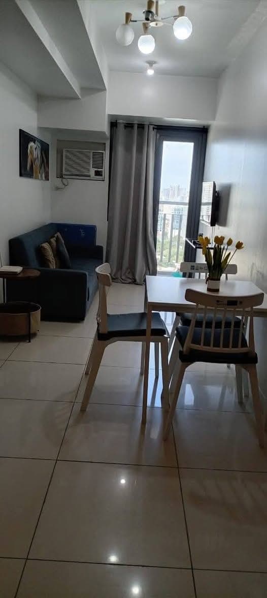AVAILABLE FOR RENT at Cebu City near Fuente Osmeña Circle - photo 2