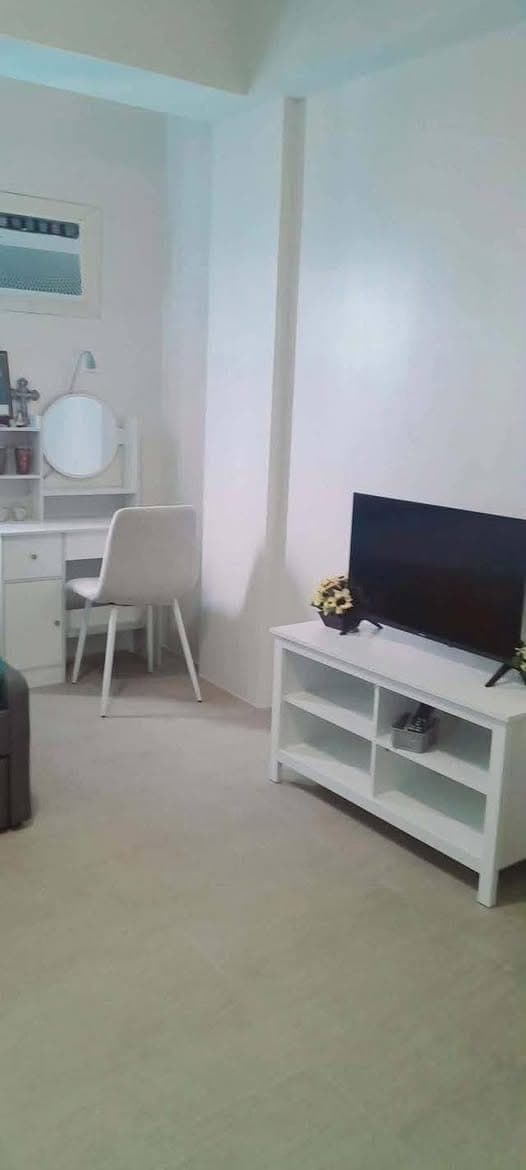 ✨For Rent Deluxe Studio unit✨ - photo 2