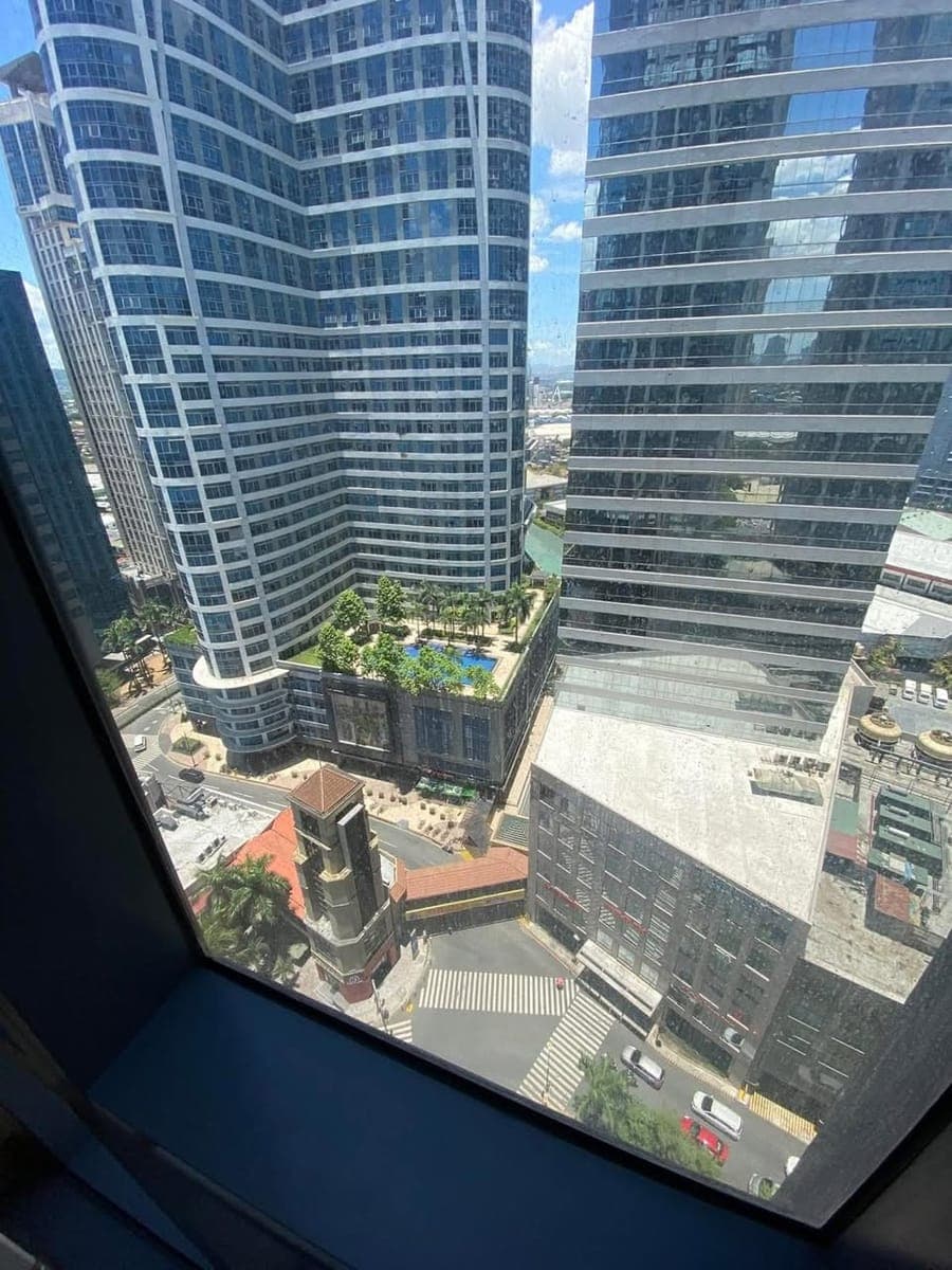**FOR RENT: 1-Bedroom Condo at One Eastwood Avenue, Eastwood City, QC** 🏙️ - photo 2