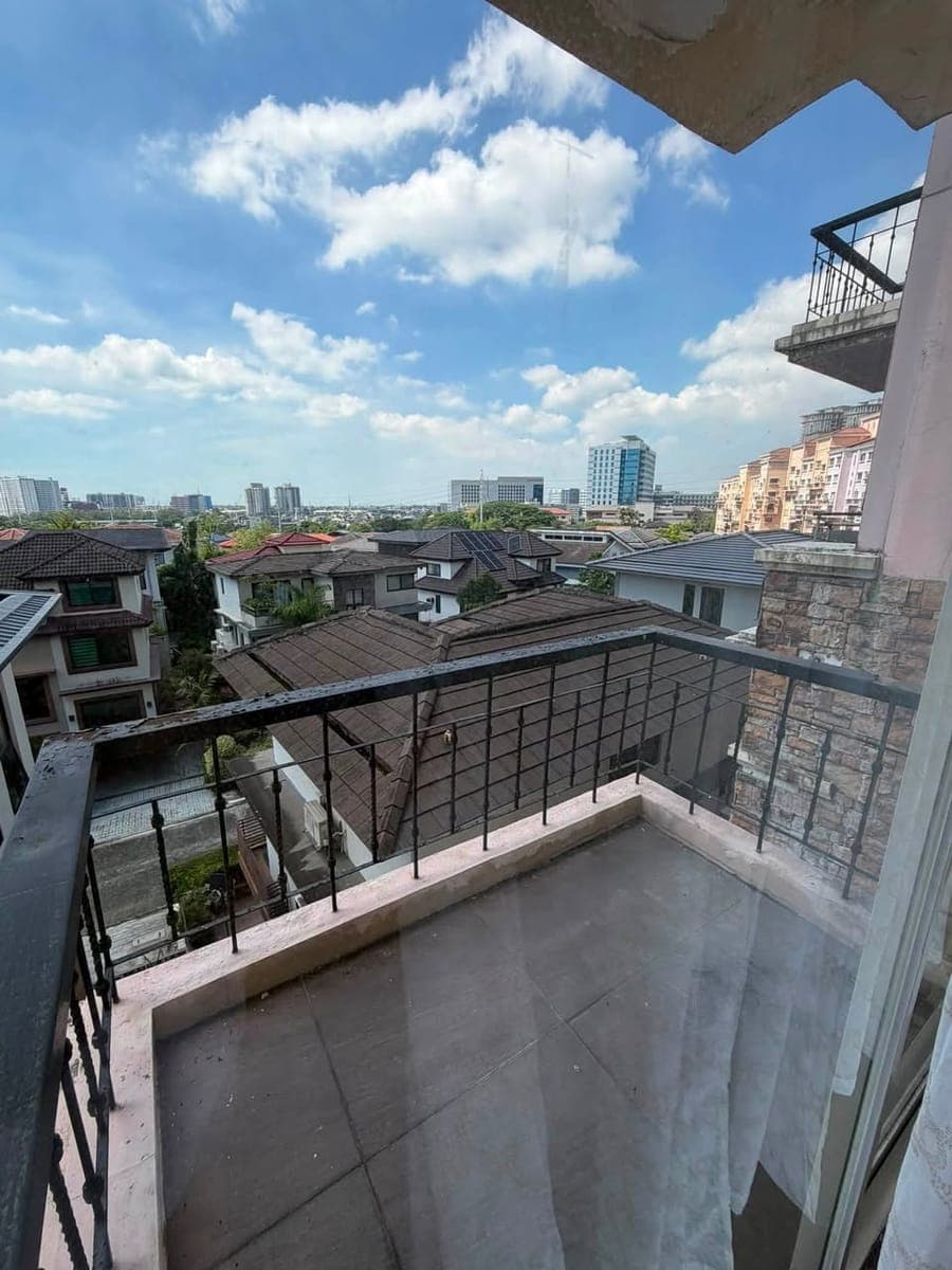 🏡 FOR RENT | GARDEN VILLAS, MCKINLEY HILL - photo 1