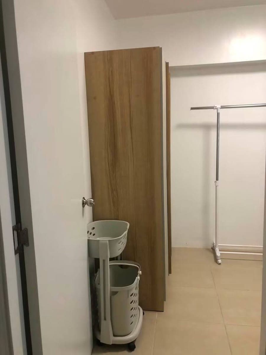 Condo unit for Rent! - photo 1