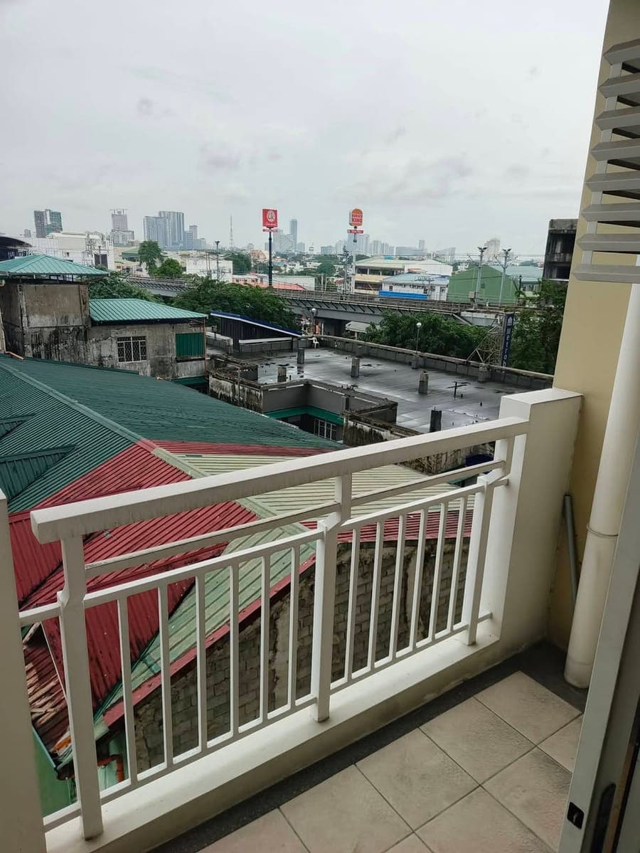 🏡 FOR RENT | 1-BEDROOM BARE UNIT 🏡 - photo 1