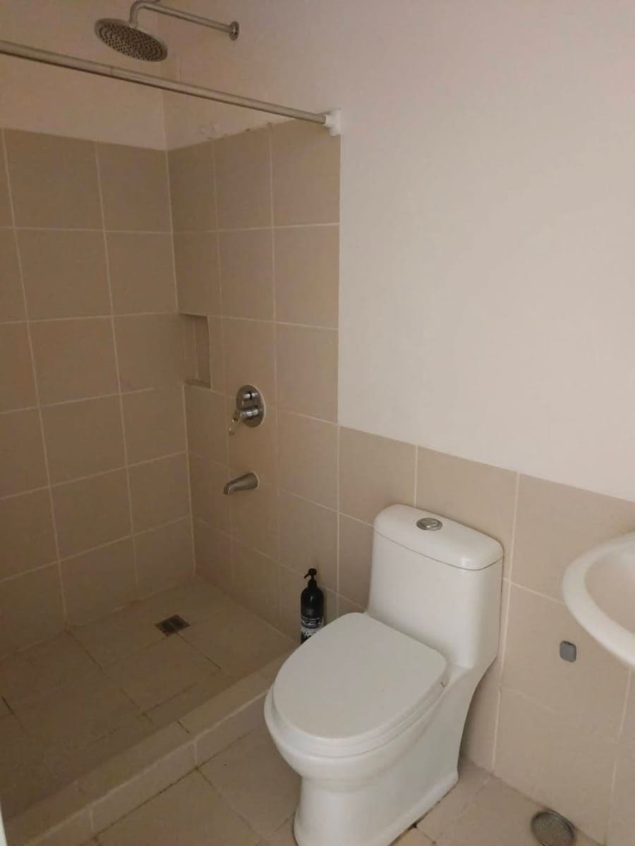 🏡 FOR RENT | 1-BEDROOM BARE UNIT 🏡 - photo 2