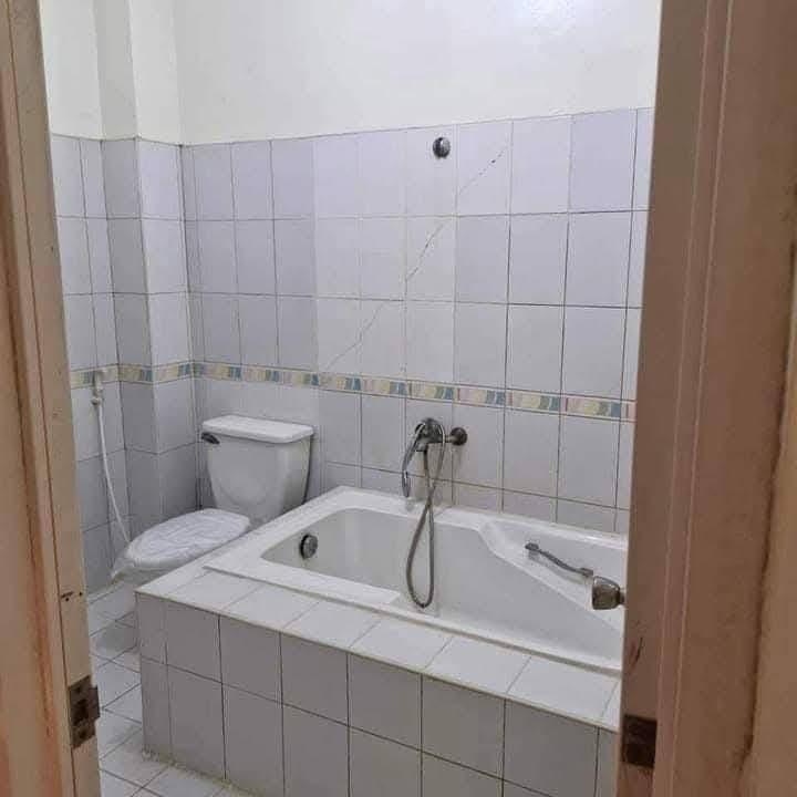 FOR RENT - Unfurnished Townhouse with 2 Bedrooms! - photo 5