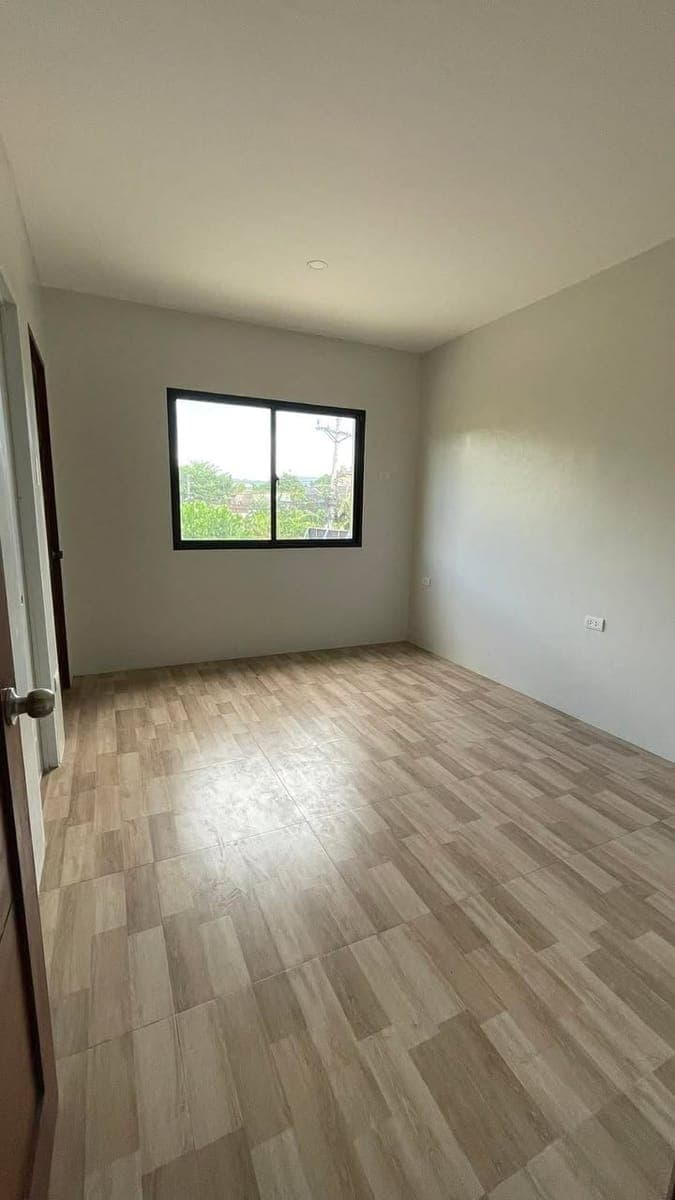 TALAMBAN TREASURE: 3-Bedroom Home for Rent/Sale! 🏠 - photo 2