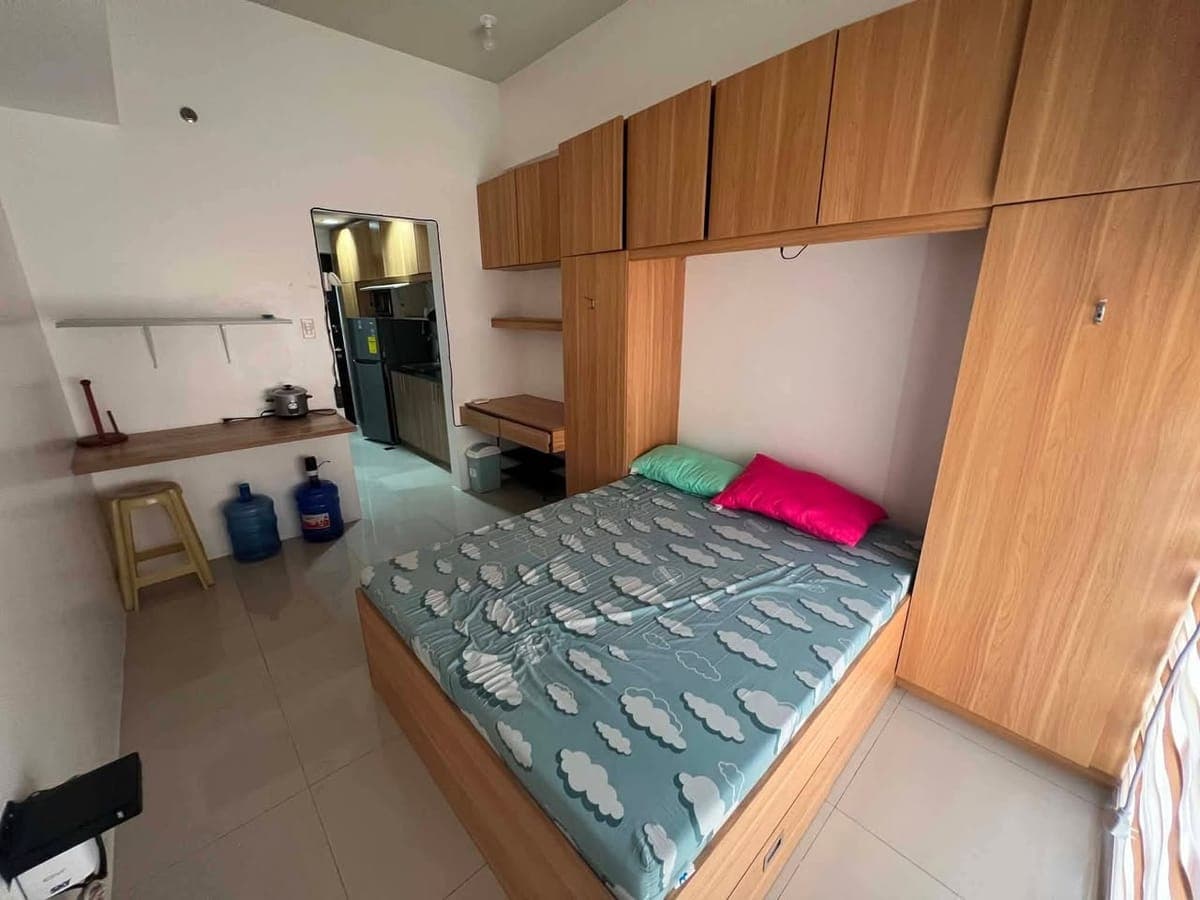 studio for rent - photo 1