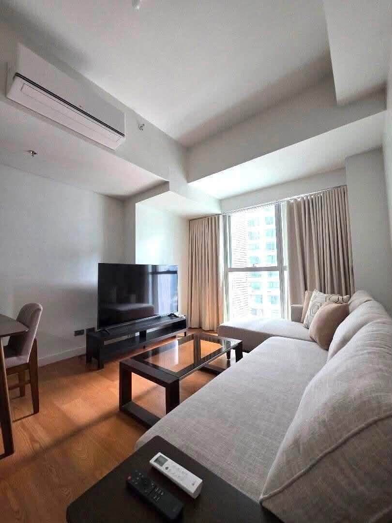 For Rent at The Seasons Residences BGC - photo 2