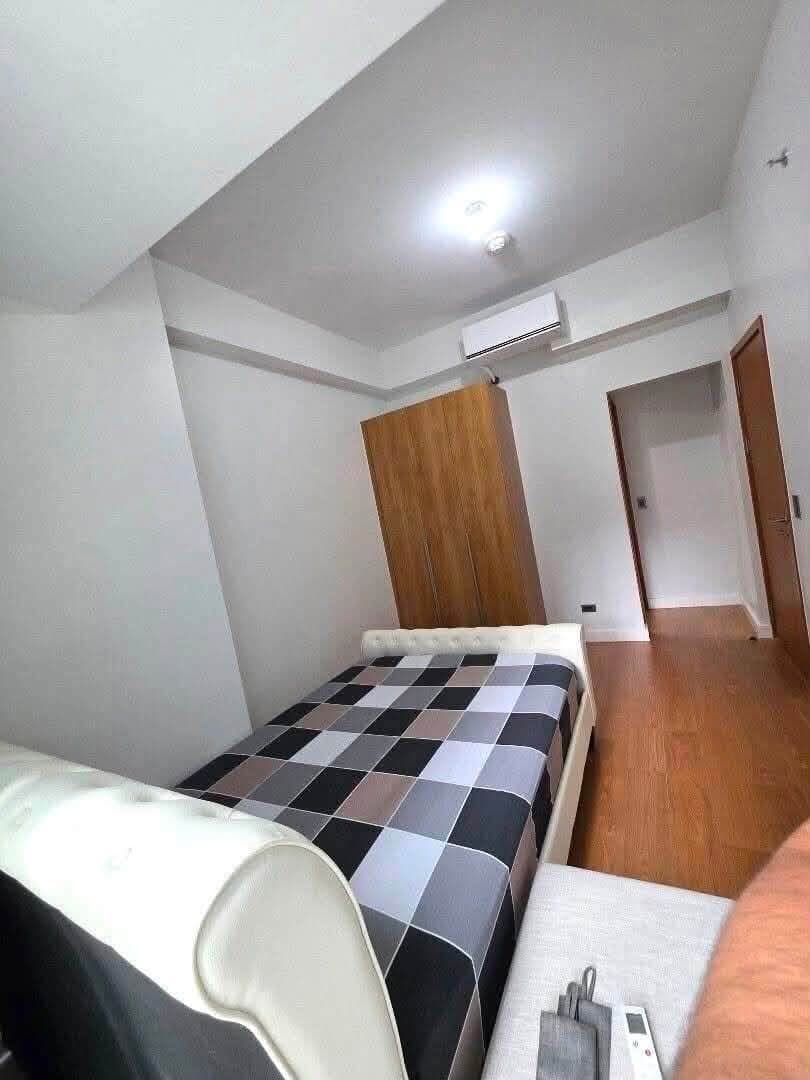 For Rent at The Seasons Residences BGC - photo 5