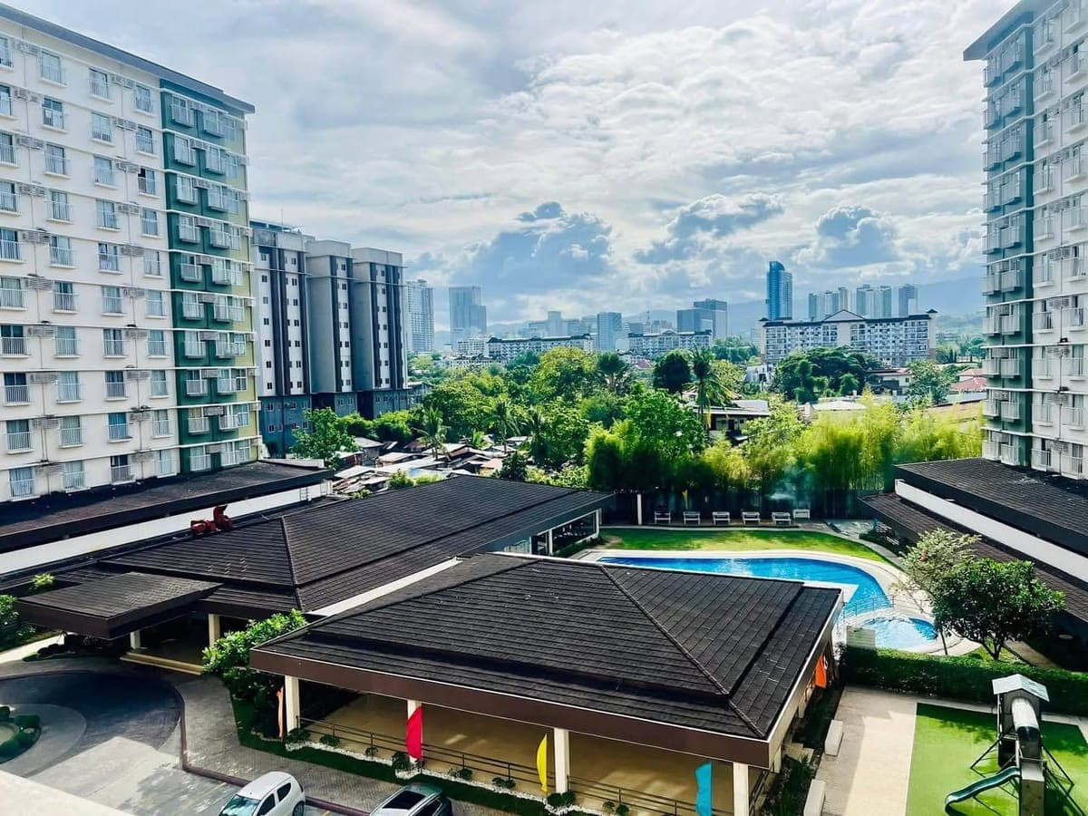 For Rent Furnished Studio Unit (23sqm) with step-up Balcony  in Bamboo Bay Community, Hernan Cortes... - photo 4