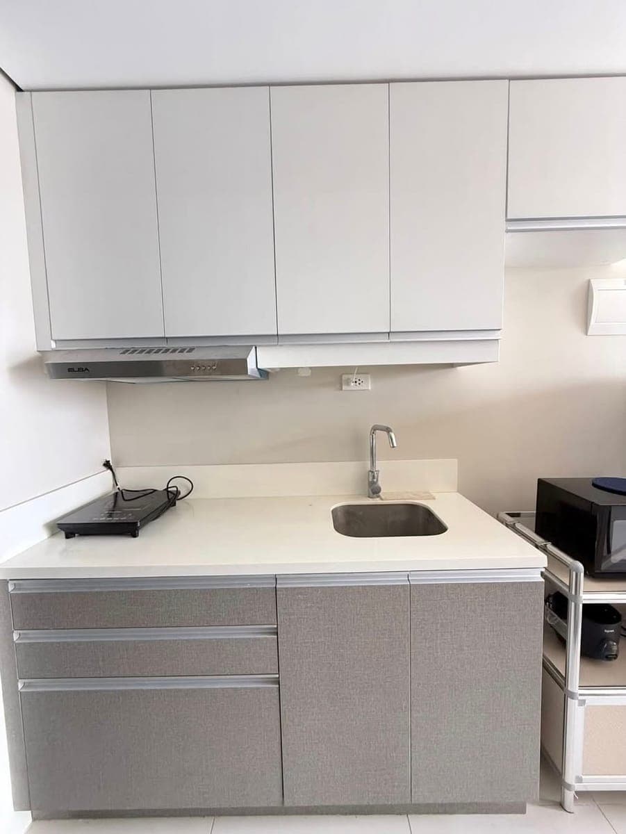 FOR RENT‼️Studio Unit with Balcony - photo 2