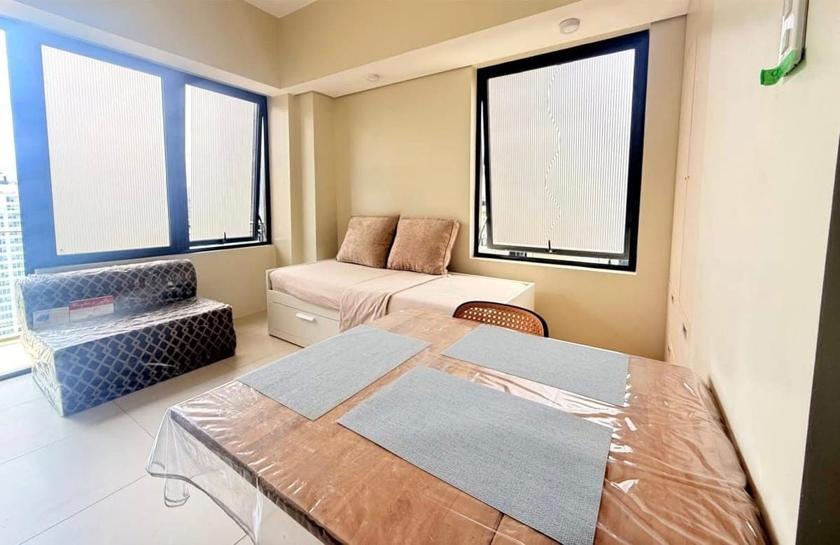 FOR RENT‼️Studio Unit with Balcony - photo 5