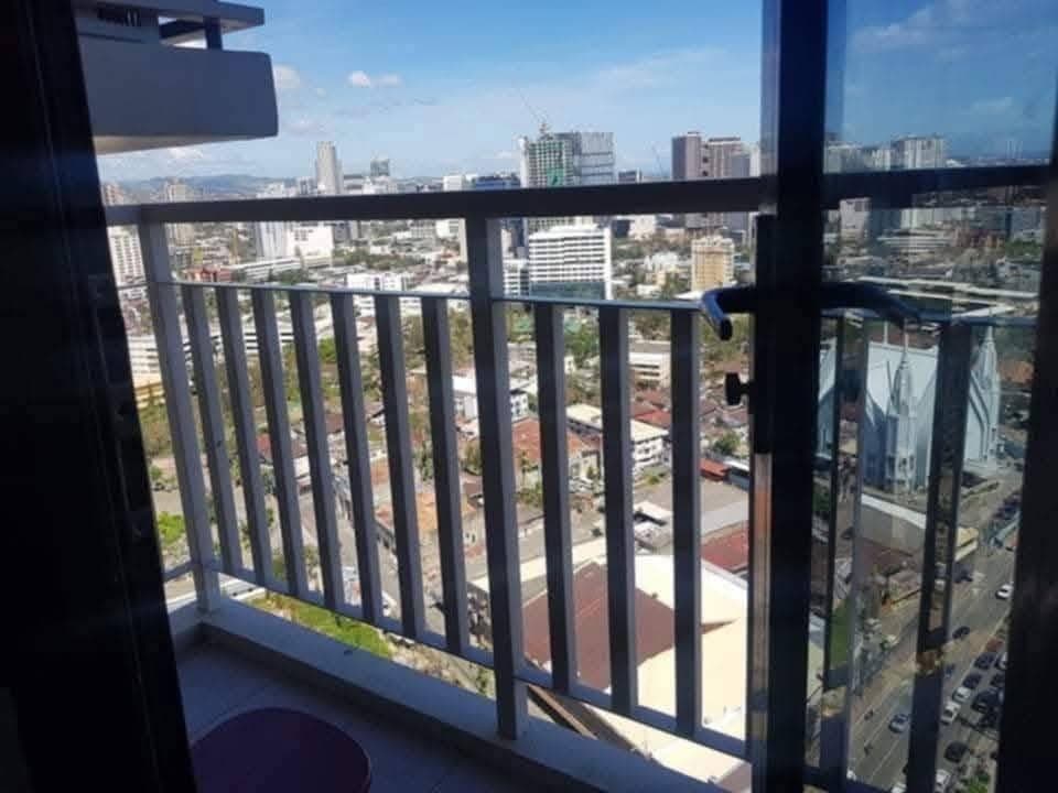 AVAILABLE FOR RENT at Cebu City near Fuente Osmeña Circle - photo 1