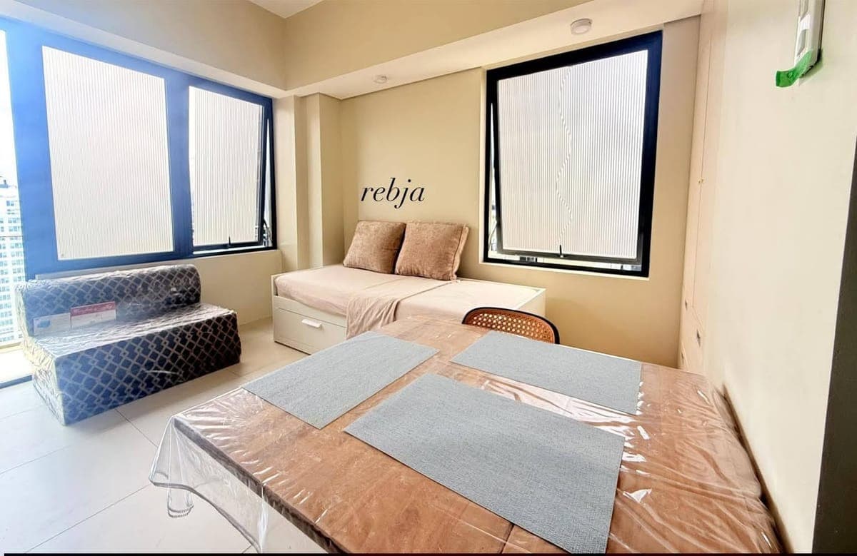 FOR RENT‼️Studio Unit with Balcony - photo 1