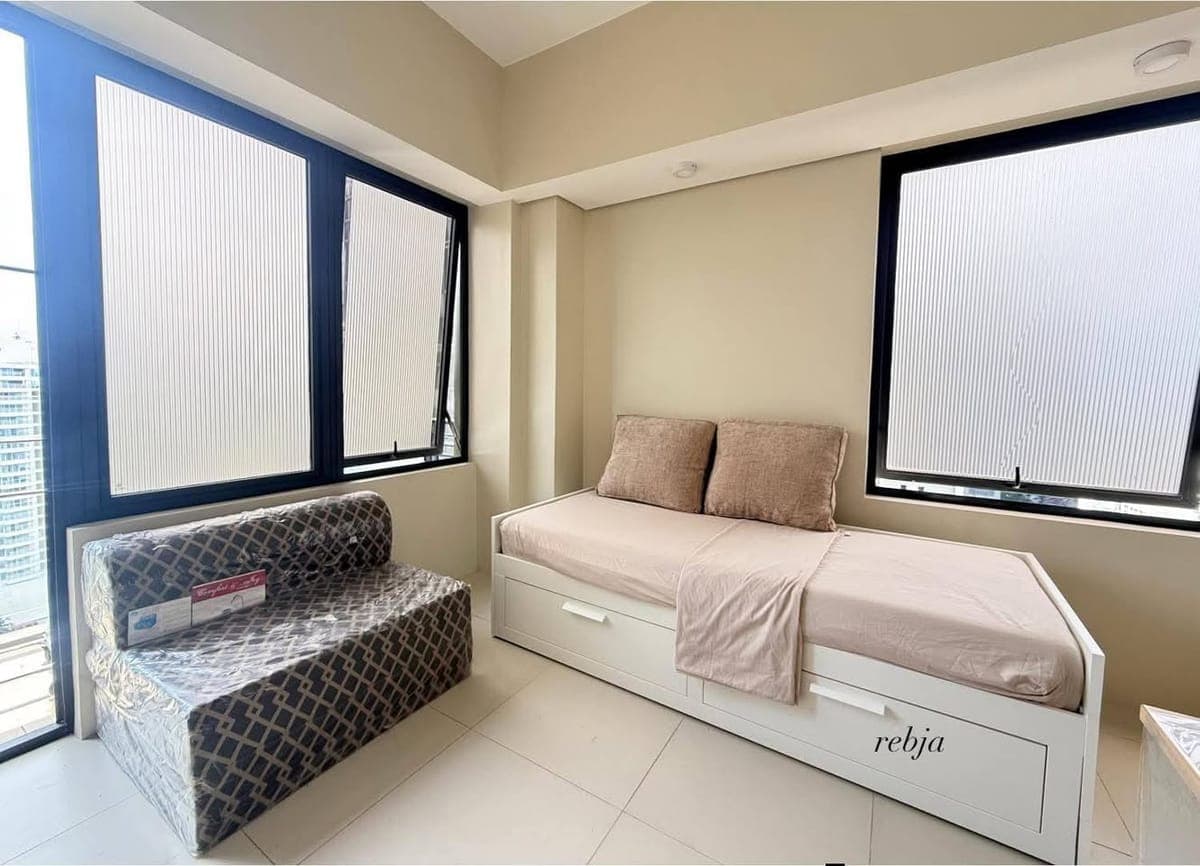 FOR RENT‼️Studio Unit with Balcony - photo 5