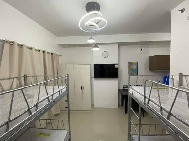 STUDIO WITH BUNK BEDS FOR RENT - photo 1