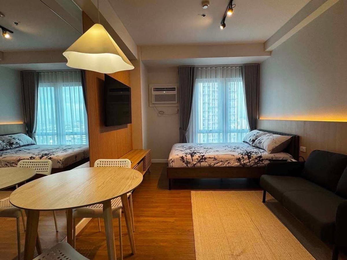 FOR RENT: Brand New Studio Unit at Solinea - photo 1