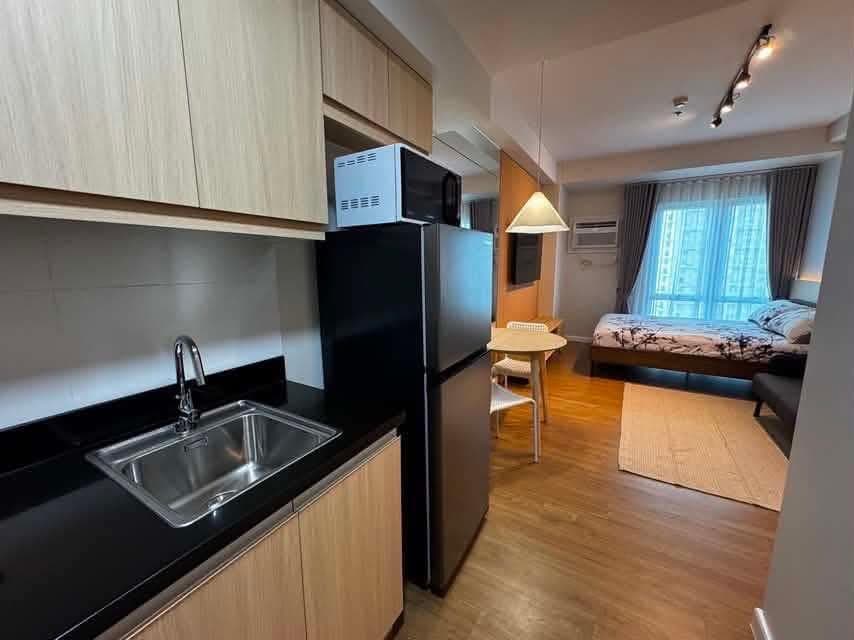 FOR RENT: Brand New Studio Unit at Solinea - photo 2