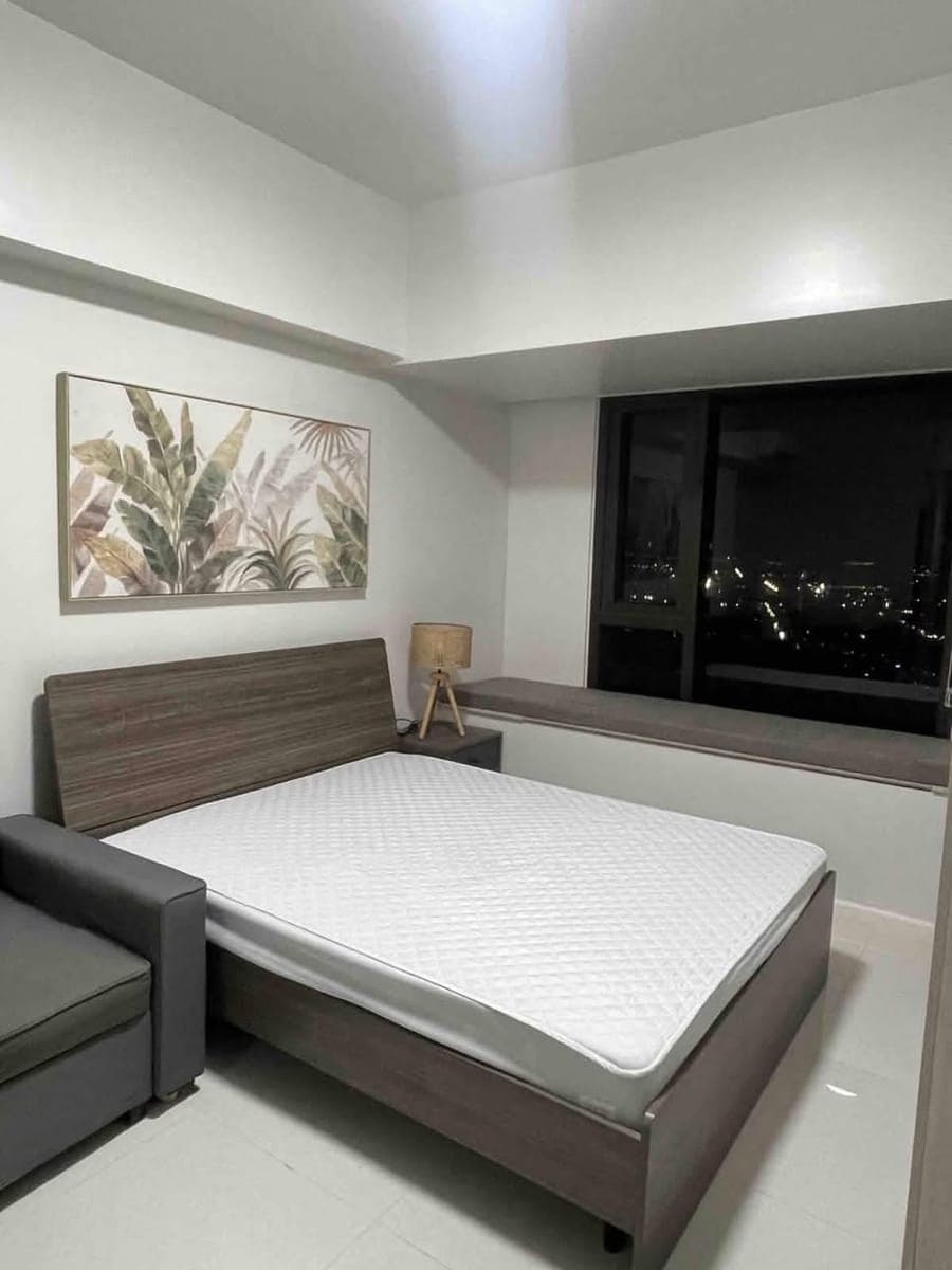 FOR RENT: Mandani Bay Suites Studio - photo 1