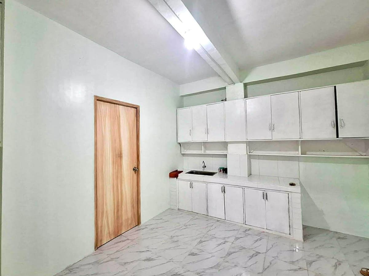 🔥 RUSH BEDSPACE FOR RENT – BGC (BESIDE PARK WEST) 🔥 - photo 1