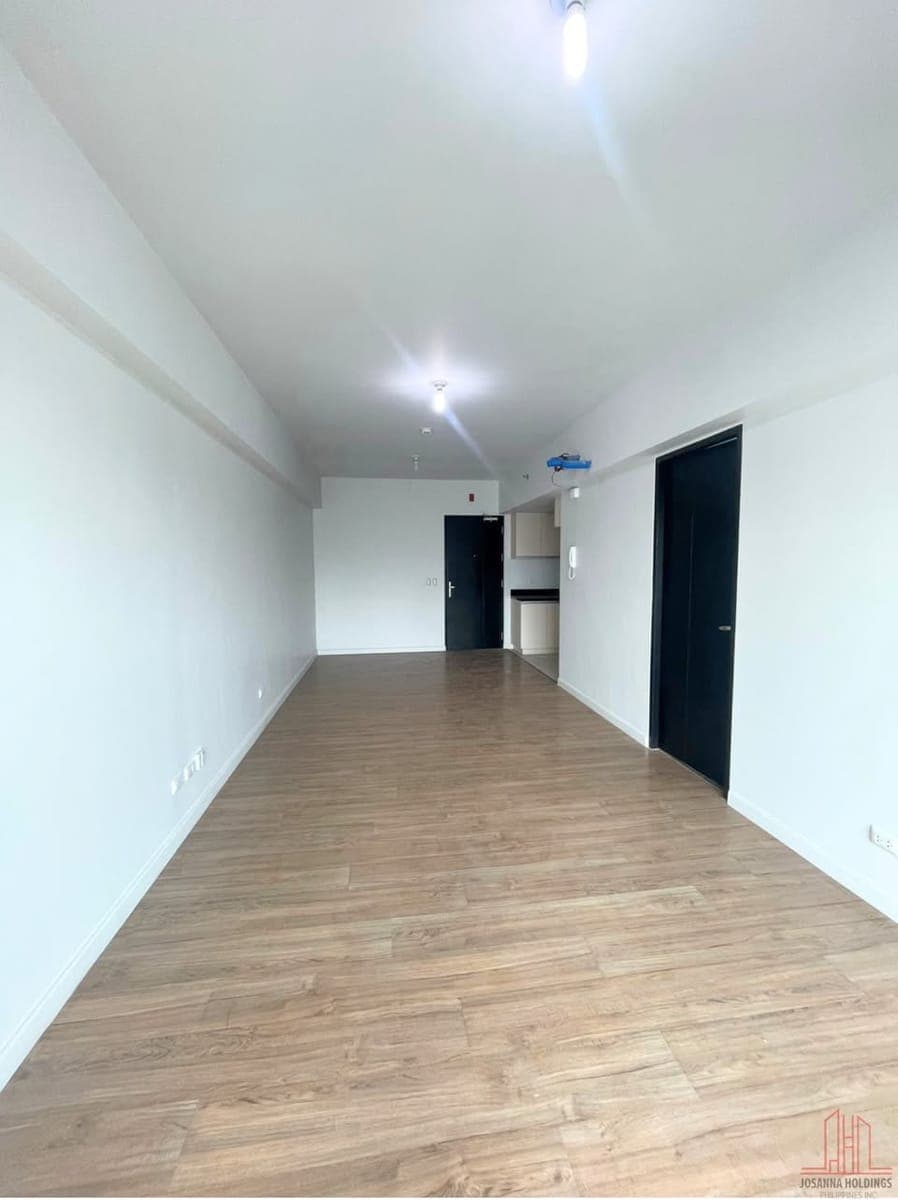 **🏷 FOR LEASE - Solstice Tower 1** - photo 1