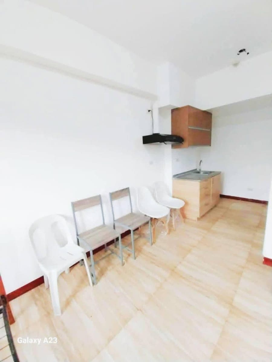 💯 STUDIO SEMI-FURNISHED CONDO UNIT FOR RENT IN APPLE ONE BANAWA CONDOMINIUM! - photo 1