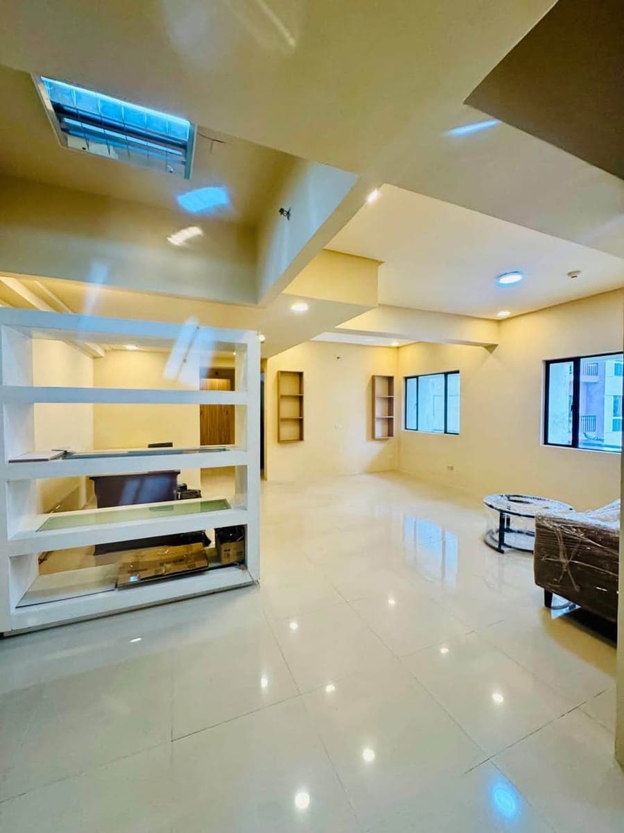 🚨 BIG SPACE. HIGH FLOOR. PRIME EASTWOOD ADDRESS. - photo 3