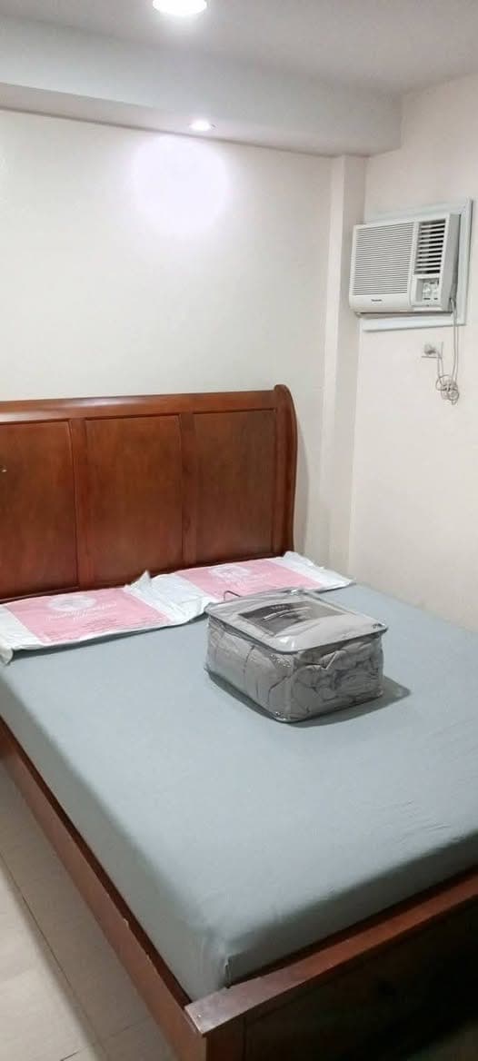 Affordable Fully Furnished Combined Studio Unit For Rent (37.38sqm) - photo 2