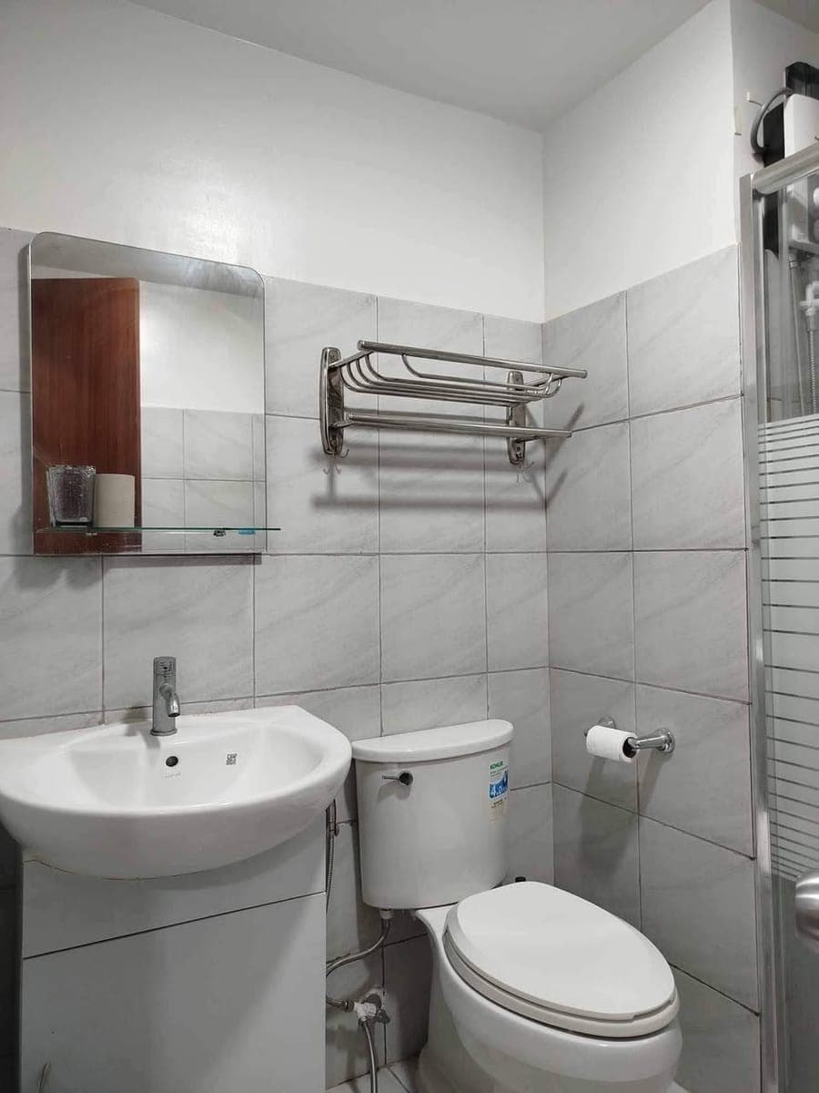 FOR RENT – Studio at Casa Mira Towers Guadalupe - photo 4