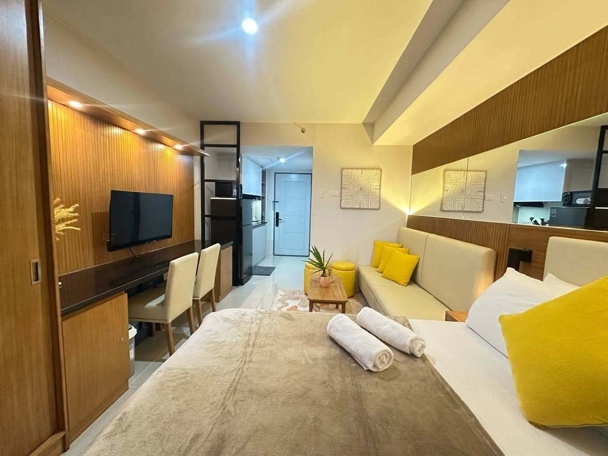 FURNISHED STUDIO UNIT FOR RENT/SUBLEASE available june 12 - photo 1