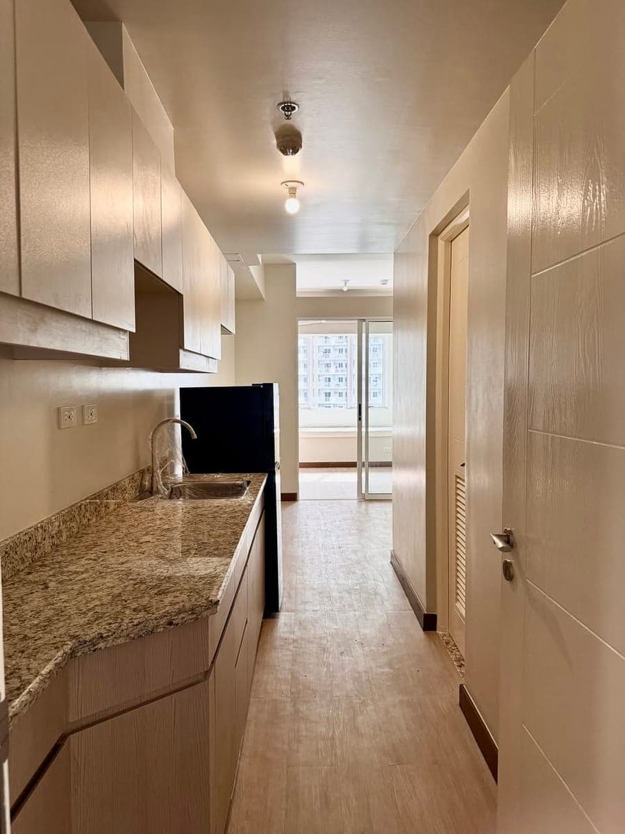 FOR RENT: - photo 1