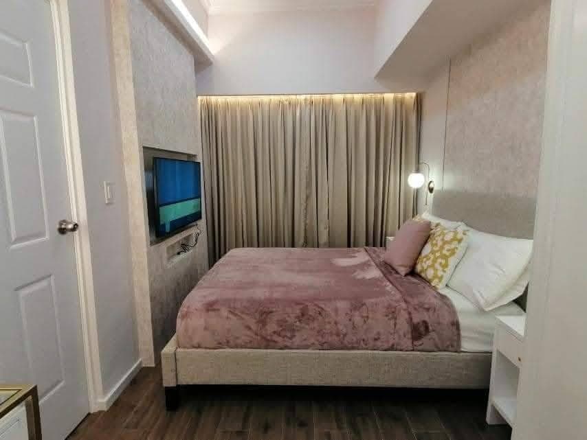 FOR RENT – 1BR Unit with Balcony - photo 2