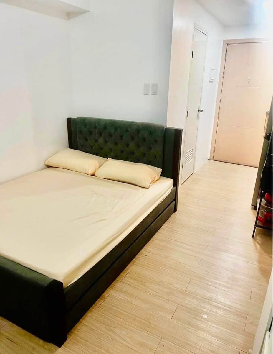 FOR RENT: ₱17,500/month. | Inclusive association dues - photo 2