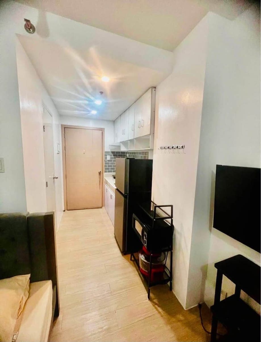 FOR RENT: ₱17,500/month. | Inclusive association dues - photo 5