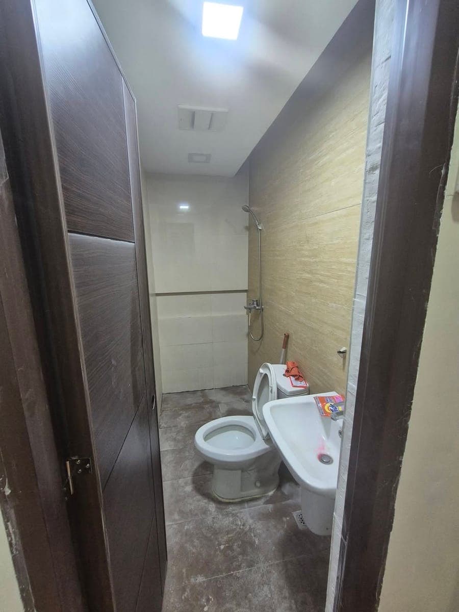 2 Bedroom Condo For Rent - photo 3