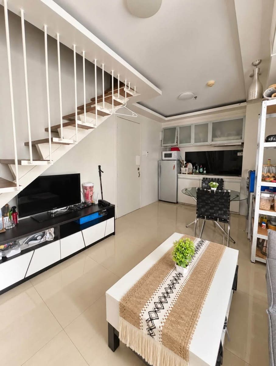 ALL-FEMALE Condo-Sharing in BGC - photo 1