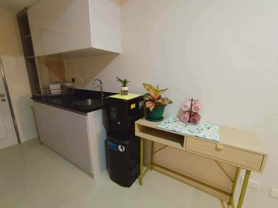 For Rent: Condo Unit (SEAVIEW) in J Tower Residences, Mandaue City. - photo 2