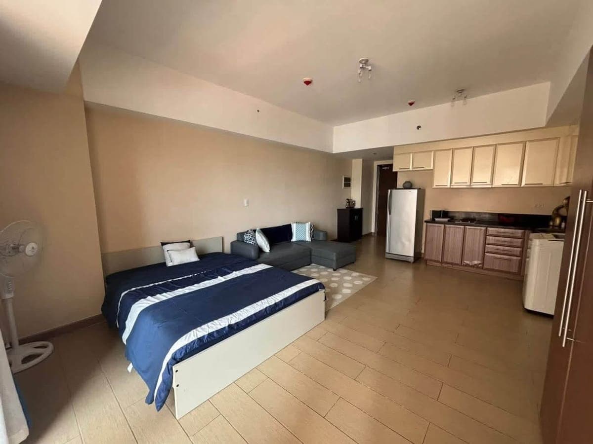 FOR RENT – Fully Furnished Studio Unit - photo 2