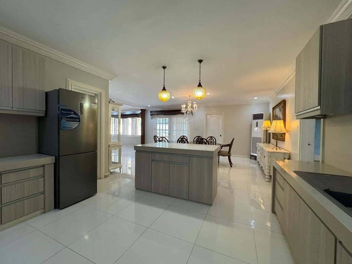 For Rent: North Town Homes House - photo 5