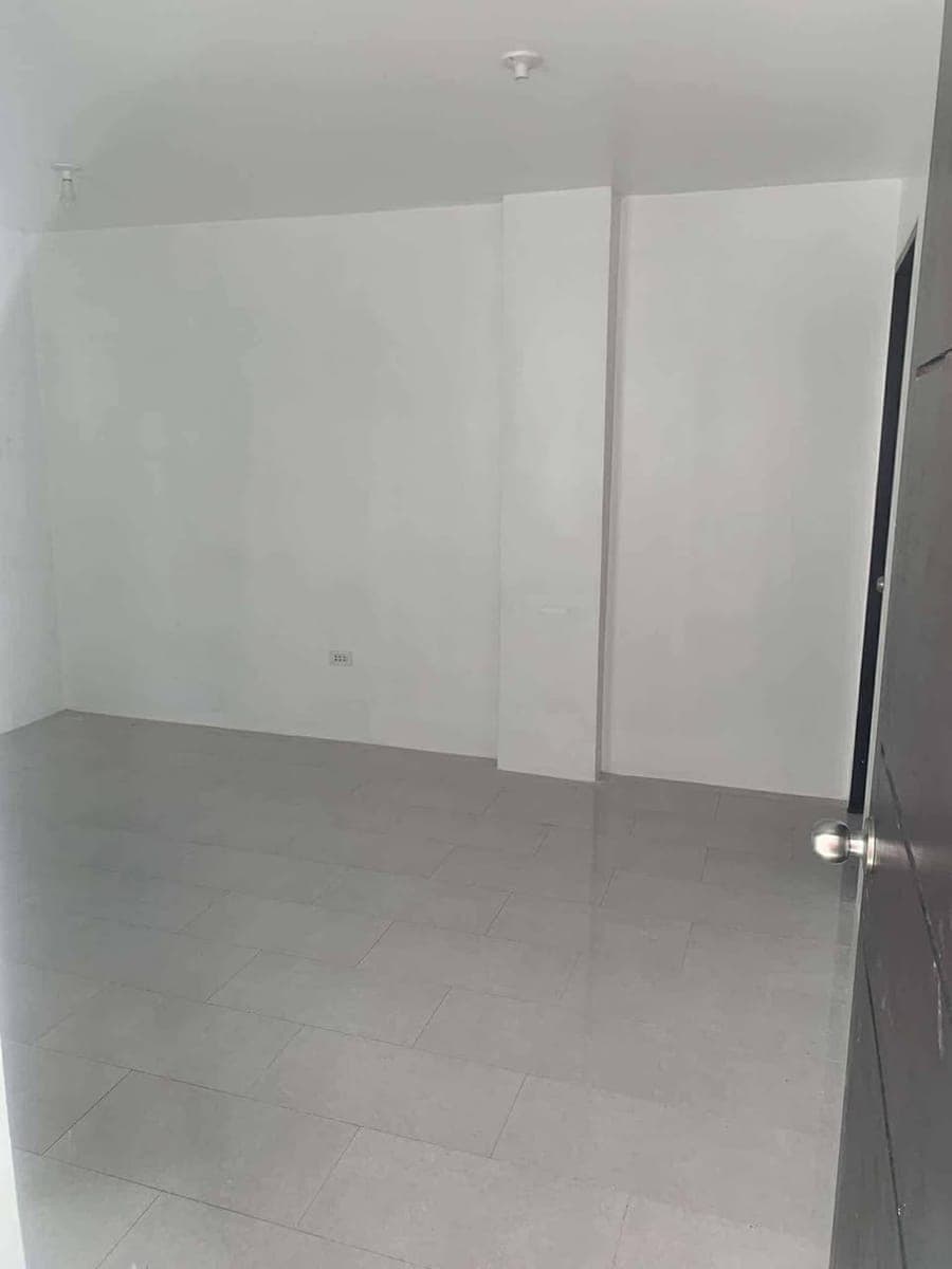 1 bedroom Apartment available for Rent - photo 3