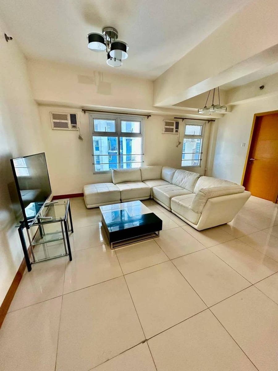 FOR RENT 2BR Corner Unit Trion Tower 2 , - photo 4