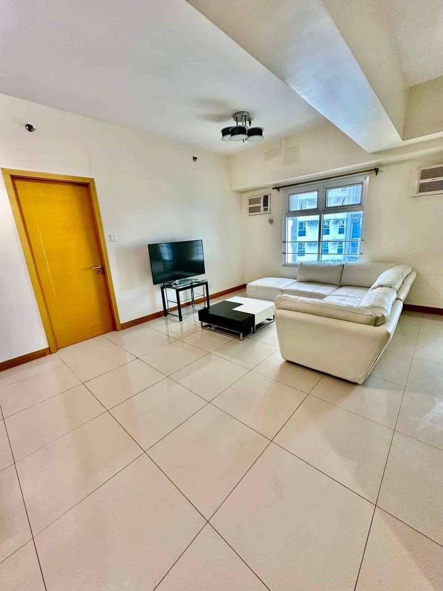 FOR RENT 2BR Corner Unit Trion Tower 2 , - photo 5