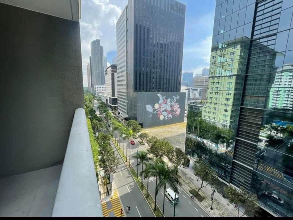 FOR RENT: One Serendra West Tower 2BR Condo, BGC Taguig - photo 2