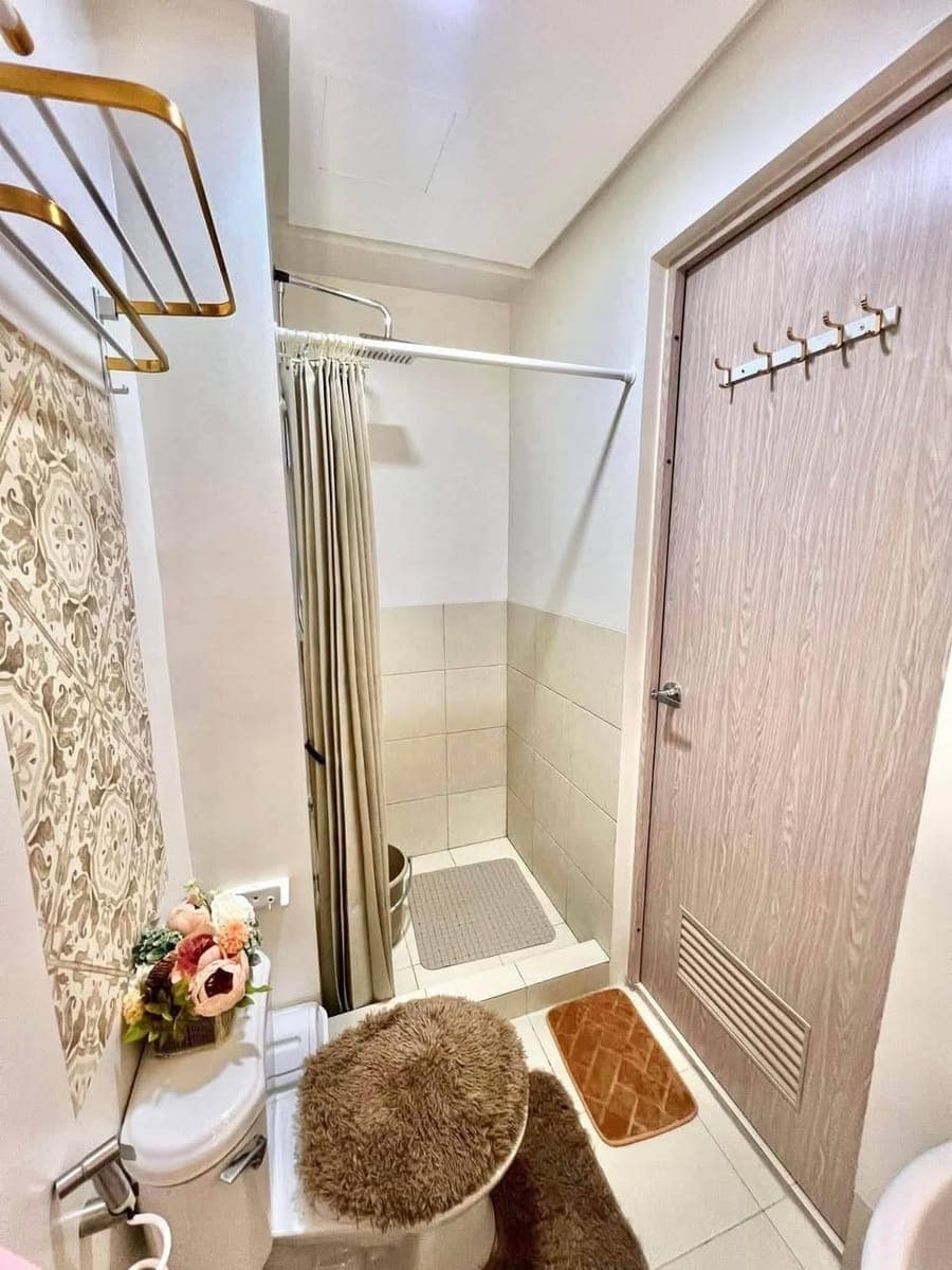CONDO FOR RENT in TREES RESIDENCES - photo 5