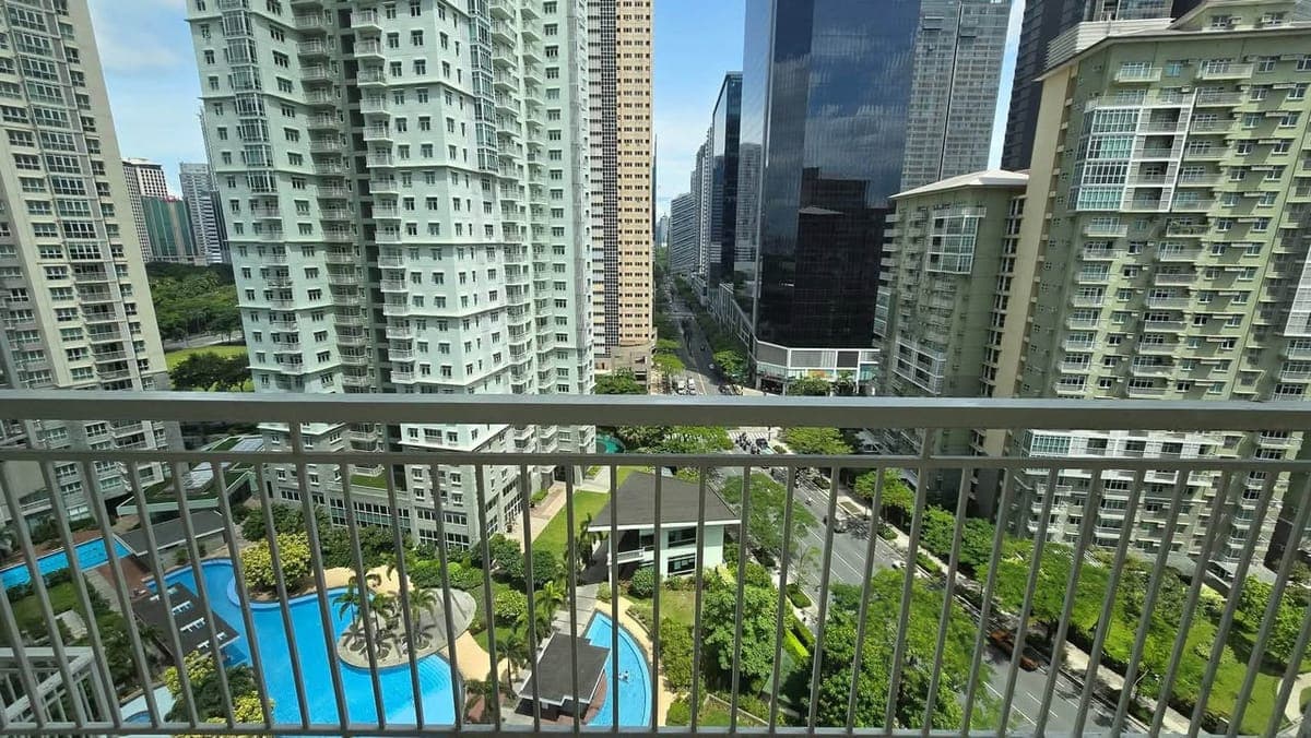 📍Two serendra, Aston tower - photo 4