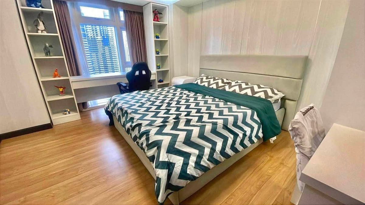₱245,000 MONTHLY‼️3-BEDROOM UNIT WITH BALCONY AND PARKING AT VERVE RESIDENCES, BGC TAGUIG - photo 1