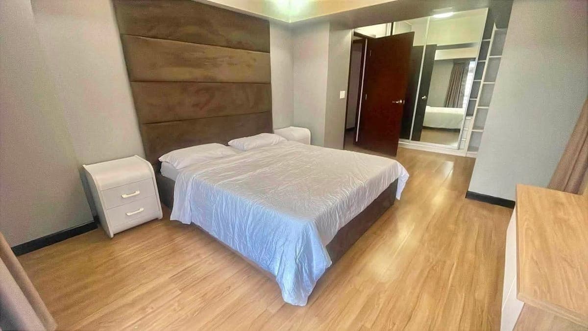 ₱245,000 MONTHLY‼️3-BEDROOM UNIT WITH BALCONY AND PARKING AT VERVE RESIDENCES, BGC TAGUIG - photo 2