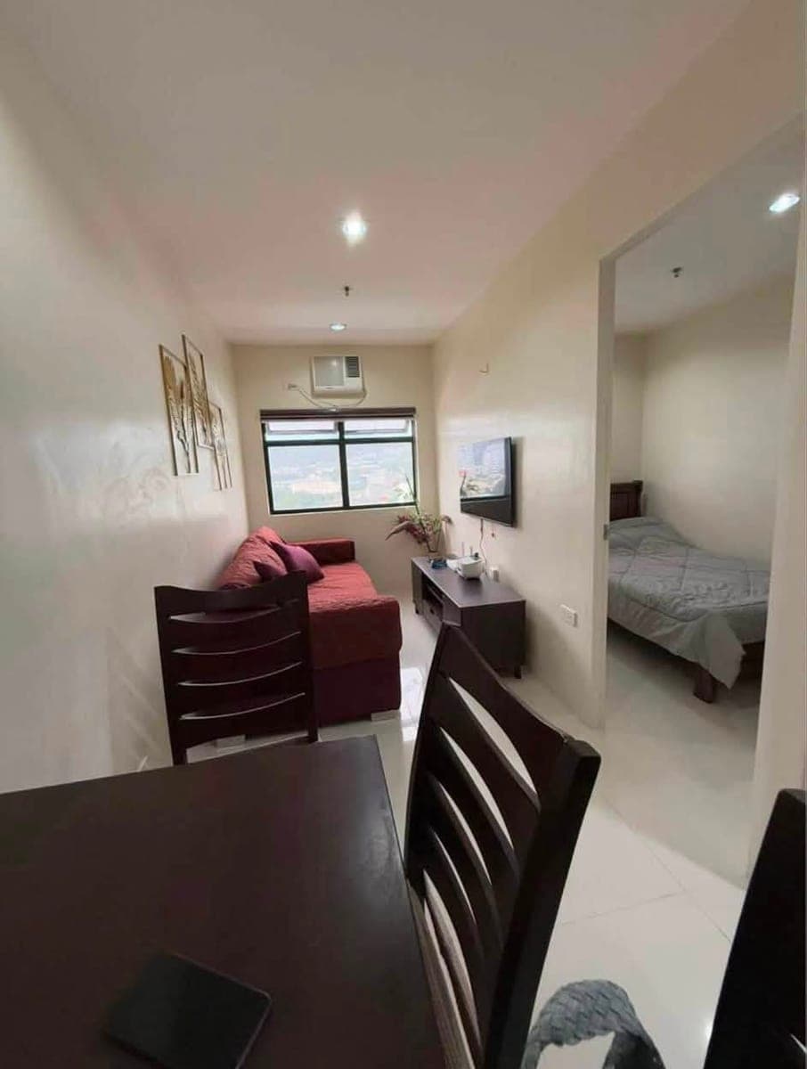 ✨ FOR RENT – 1 Bedroom Condo with Parking at Midpoint Residences ✨ - photo 1