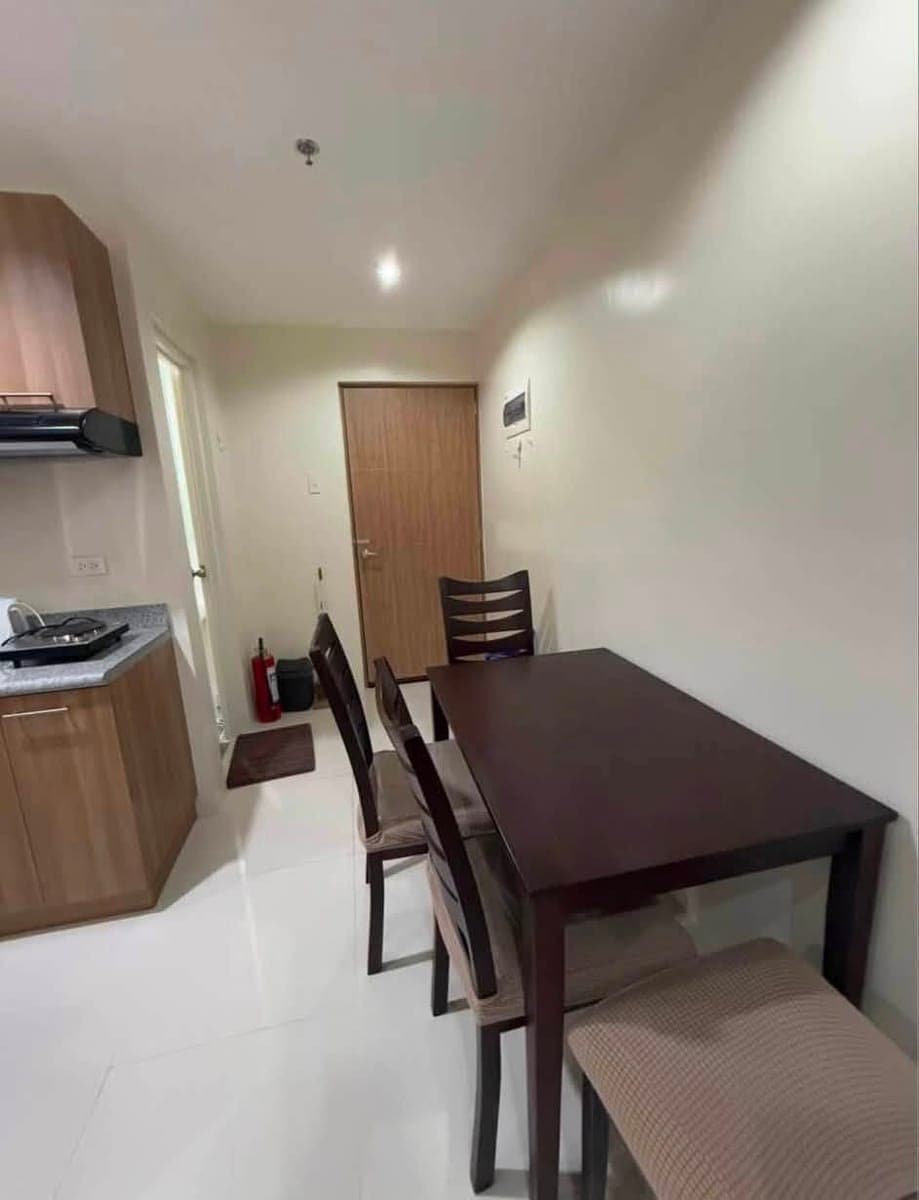 ✨ FOR RENT – 1 Bedroom Condo with Parking at Midpoint Residences ✨ - photo 2