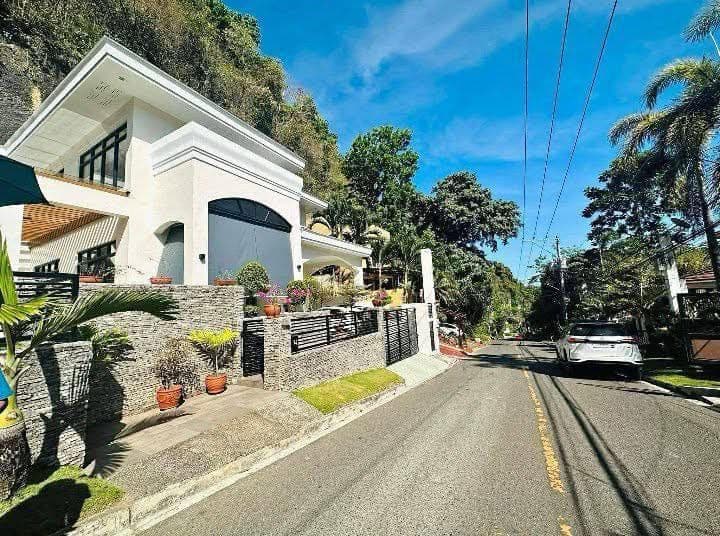 FOR RENT – HOUSE & LOT - photo 1